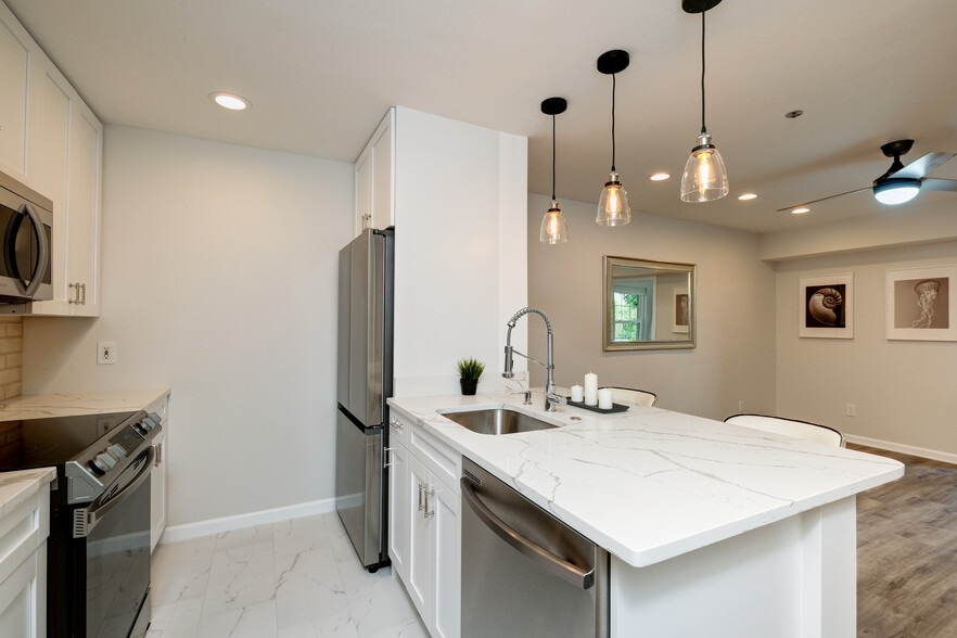 Building Photo - 3315 Wyndham Cir