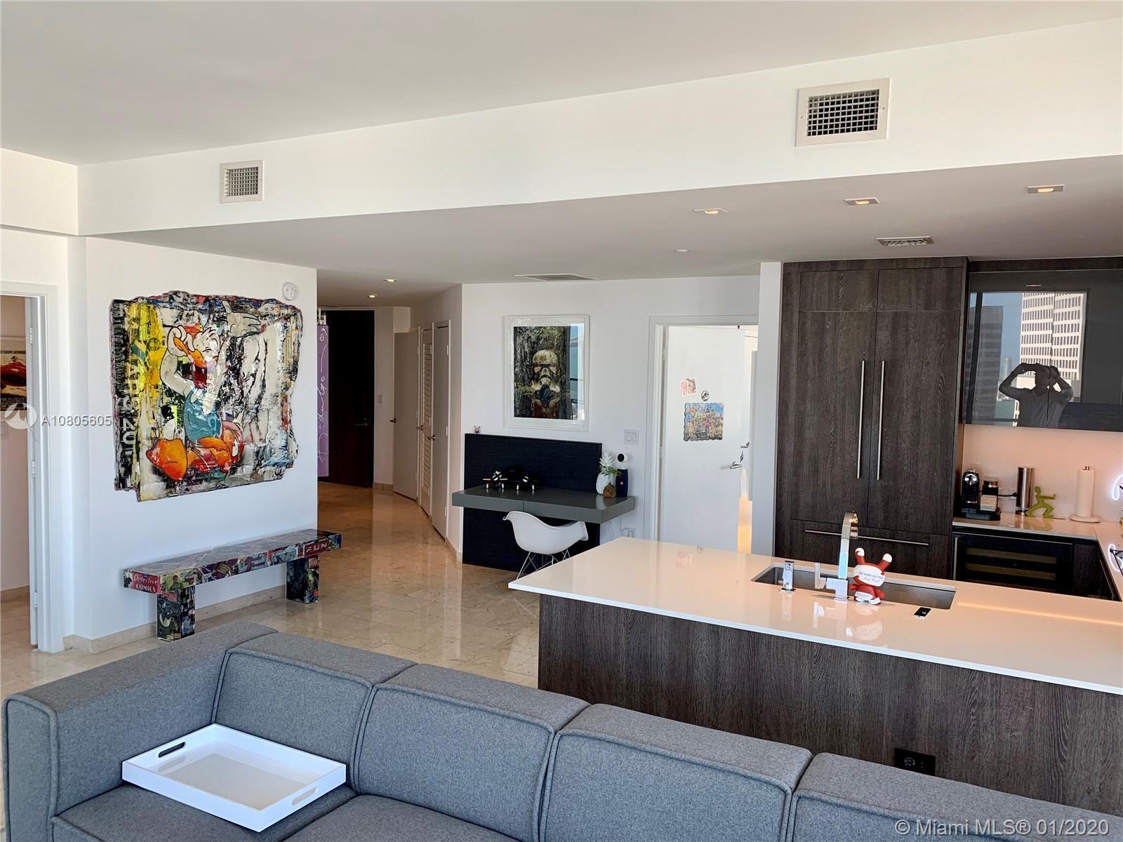 Building Photo - 88 SW 7th St