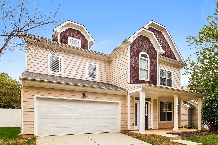 Building Photo - 19056 Coachmans Trace