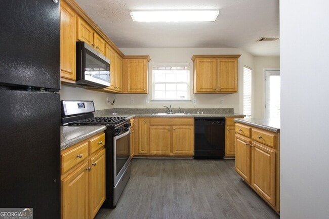 Building Photo - 4333 Beaver Tree St