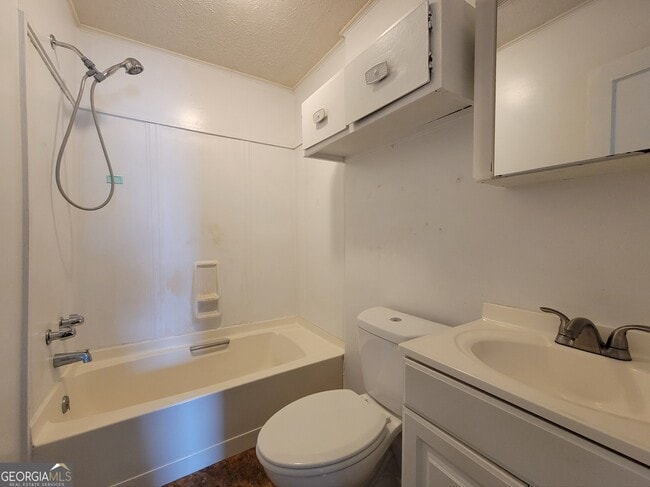 Building Photo - 1751 Atlanta Hwy SE