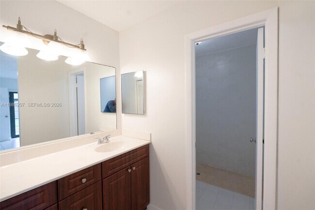 Building Photo - 21009 SW 124th Ave Rd