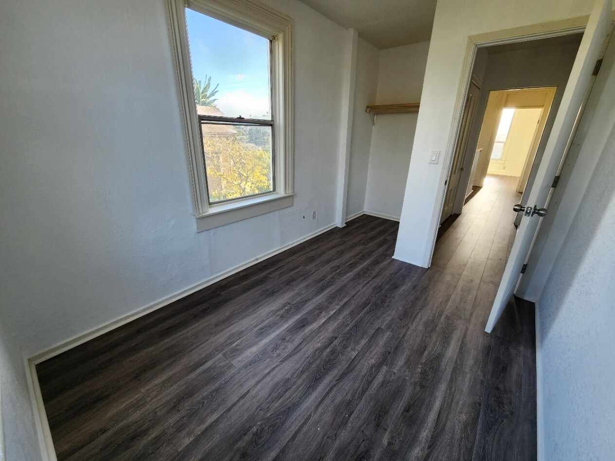 Bedroom 4 - 544 Grant St