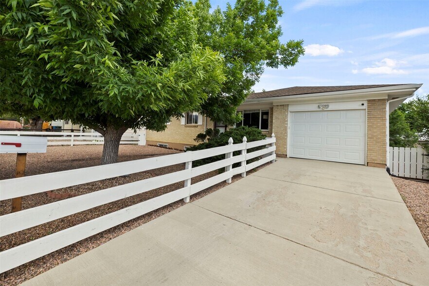 Building Photo - 1407 Willshire Dr