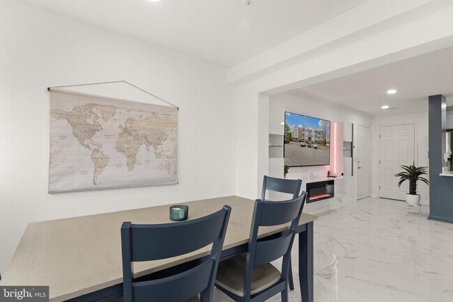 Building Photo - 12286 Ashmont Ct