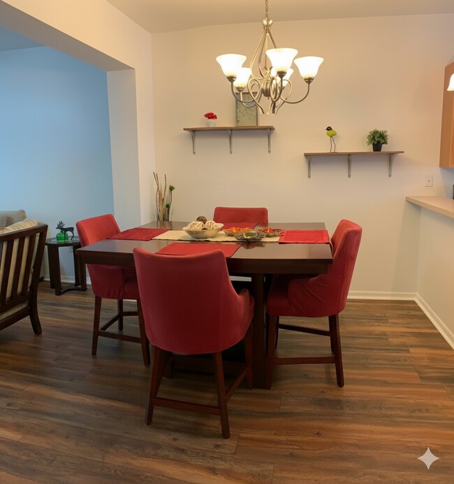 Building Photo - 6519 W Newberry Rd