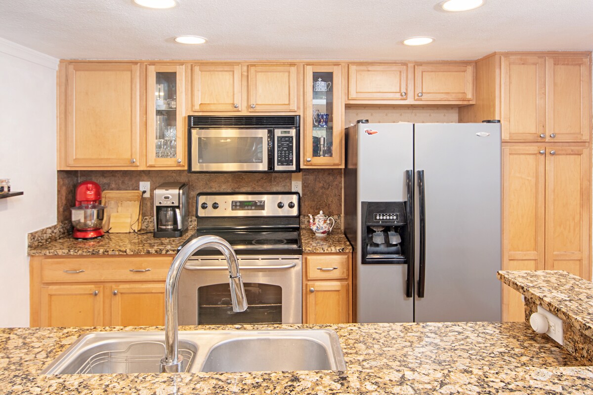 Building Photo - 15273 Maturin Dr