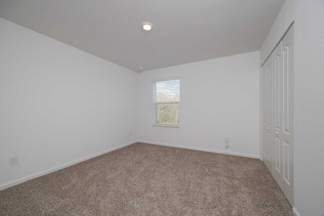 Building Photo - 951 Orellana Rd