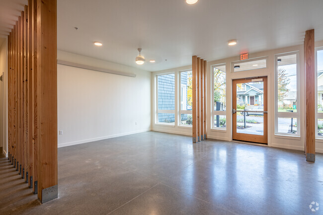 Lobby Photo - 330 Dekum Apartments