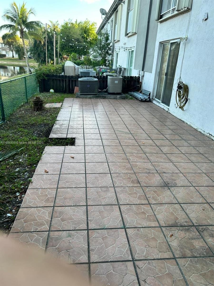 Building Photo - 5725 NW 109th Ave