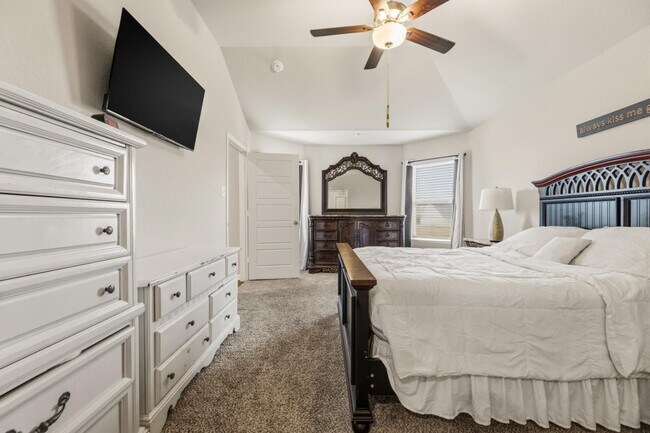 Building Photo - 5538 Jade Vly