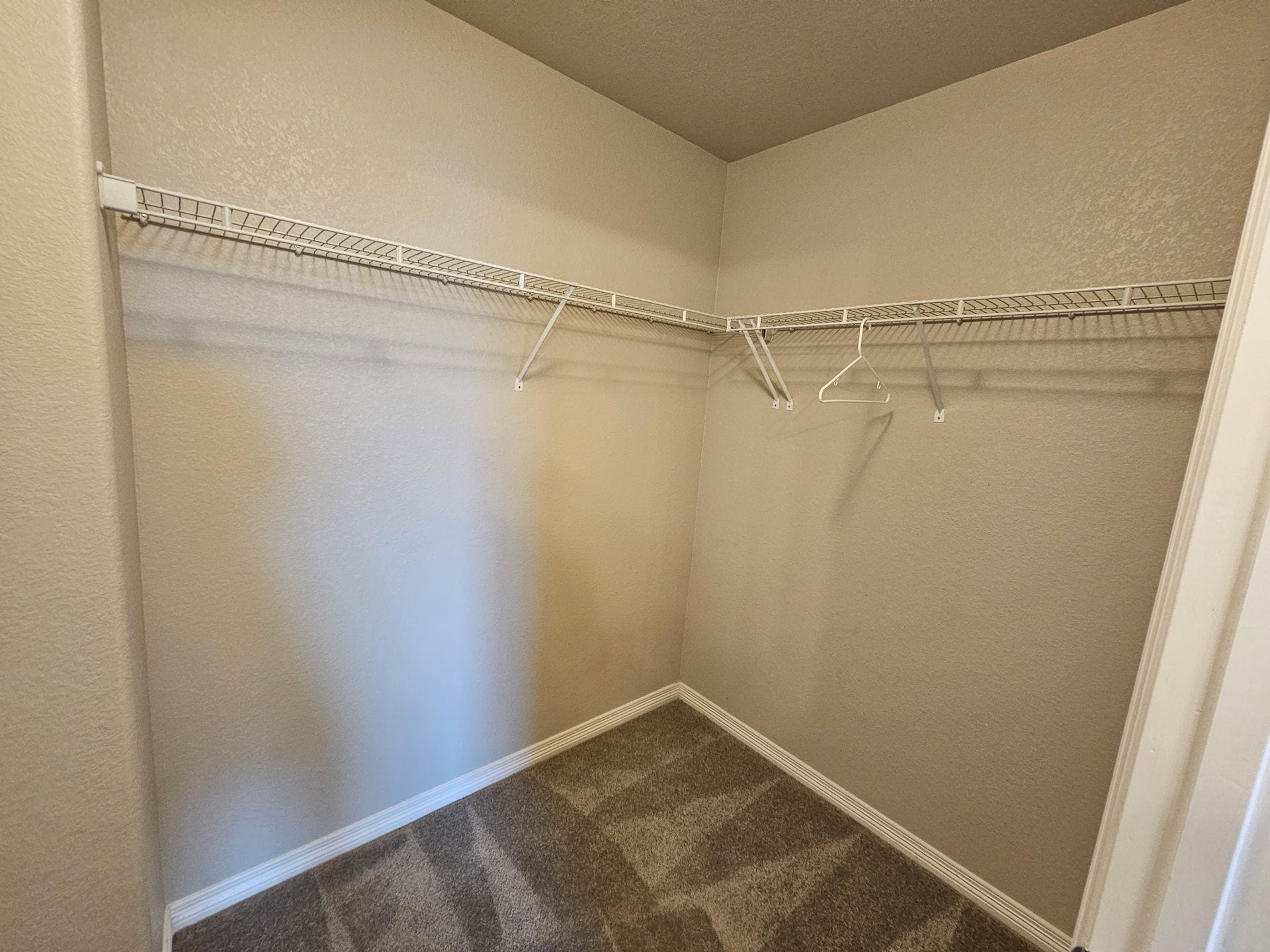 Building Photo - 13256 Park Meadows Dr