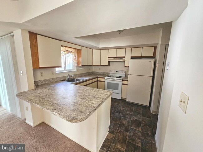 Building Photo - 38 Heatherfield Way