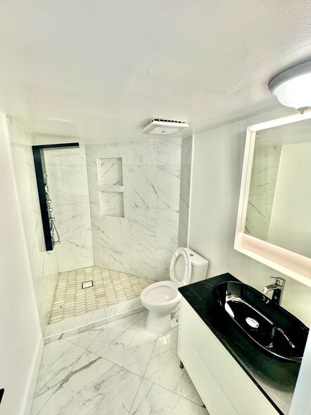 Building Photo - 9151 W Sunrise Blvd