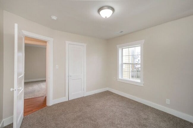 Building Photo - Charming Historic East Nash 3Bed/2Bath!