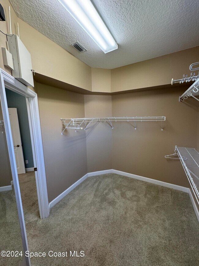 Building Photo - 1507 Auburn Lakes Dr