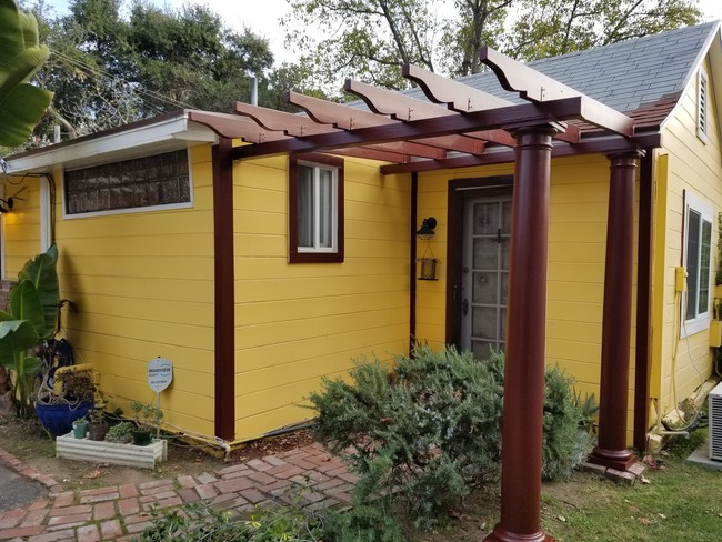 Building Photo - 741 Elmira St