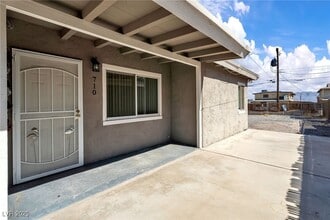 Building Photo - 710 N 10th St