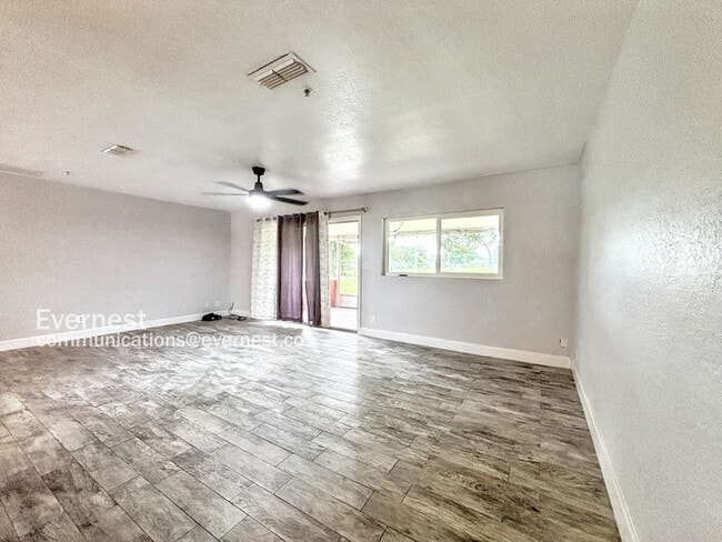 Building Photo - 8210 Mara Vista Ct