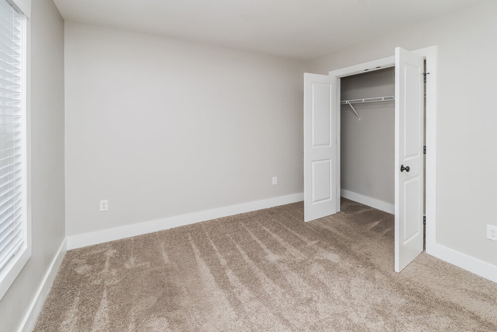 Building Photo - 528 Hillandale St NE