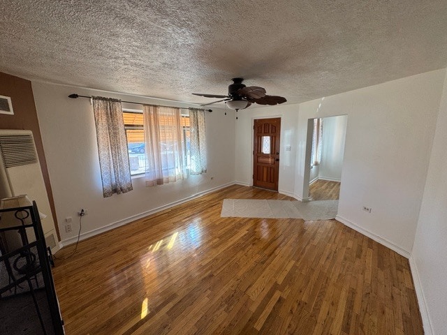 Building Photo - 1825 Mann St