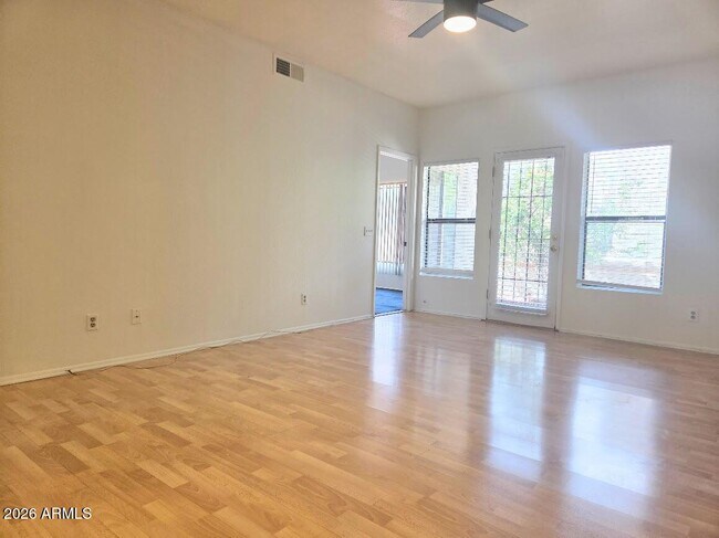 Building Photo - 11666 N 28th Dr