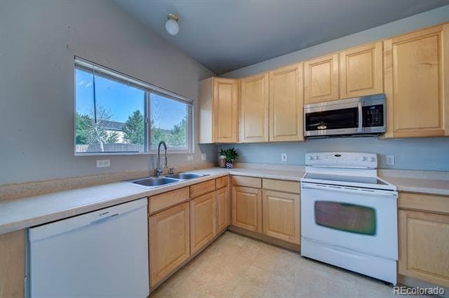 Building Photo - 5264 Mountain Air Cir