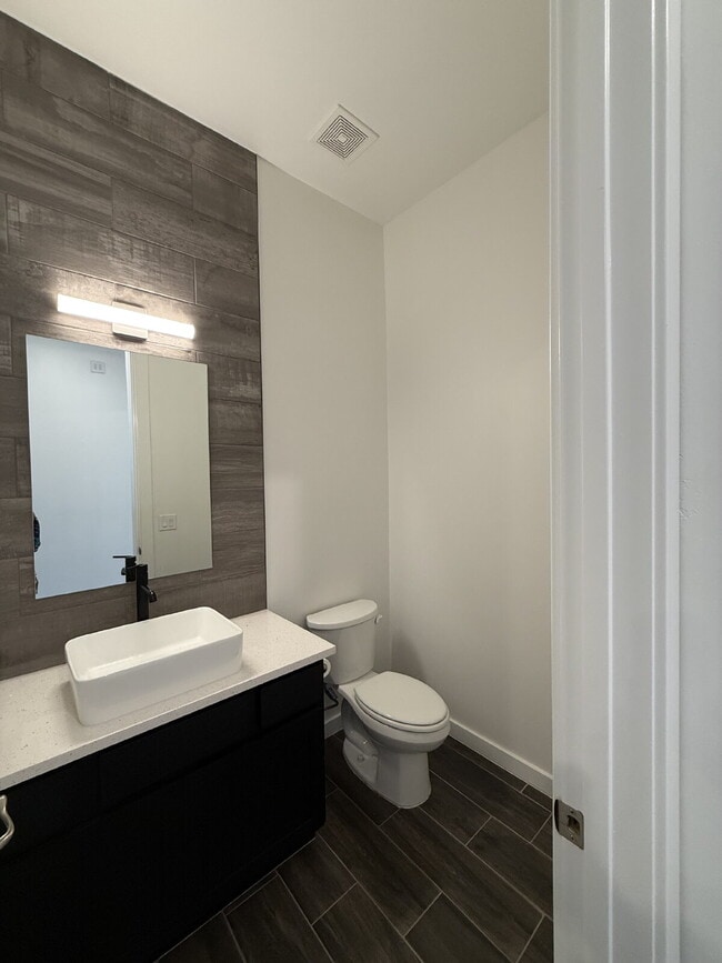 Building Photo - 13389 Carterton Ave