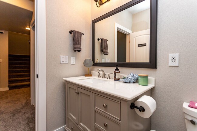Building Photo - 11560 Spectacular Bid Cir