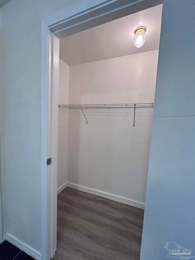 Building Photo - 409 Belmont Ave