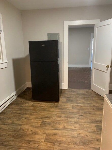 Building Photo - 209 Nash St