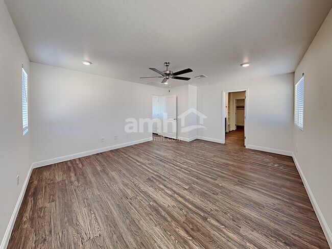 Building Photo - 704 Sienna Rising Drive