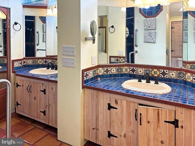 Building Photo - Potomac View