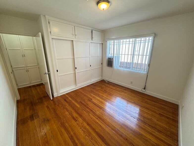 Building Photo - 11662 Sunset Blvd