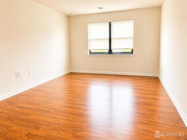 Building Photo - 1728 Raspberry Ct
