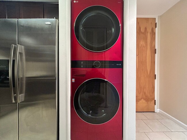 Building Photo - Beautiful 2B/2BA Condo in Mission Hills for Rent!