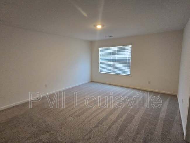 Building Photo - 5806 Kellie Wds Dr