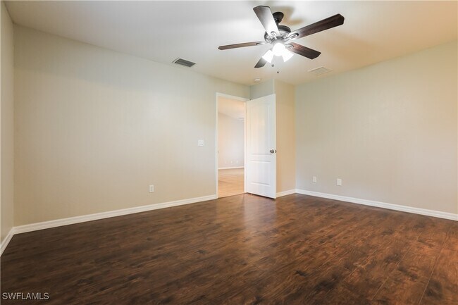 Building Photo - 2431 Frantz St
