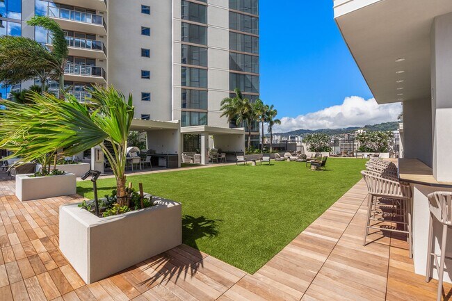 Building Photo - Brand New Condo/Sky Ala Moana/1BR, 1BA, 1P...