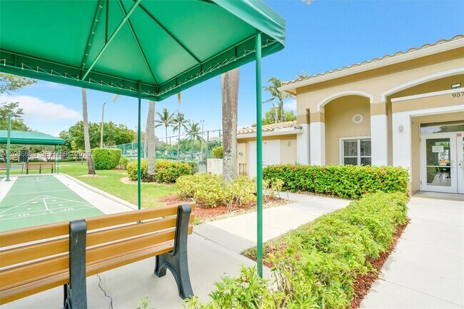 Building Photo - 9537 Weldon Cir