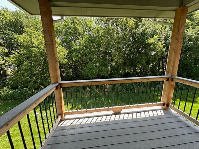 Building Photo - 5414-16 N GRAY DR
