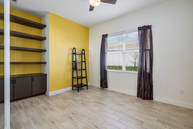 Building Photo - 15964 Whippoorwill Cir