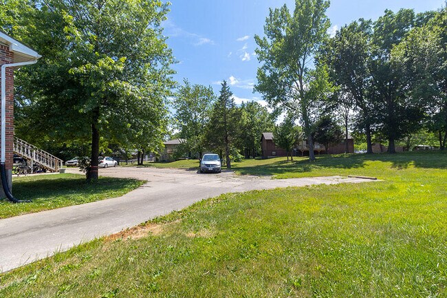 Building Photo - 280 Apple Tree Ct