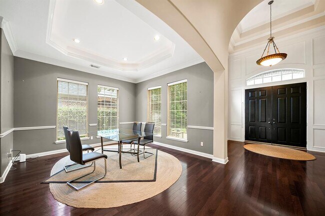 Building Photo - 11530 Legend Manor Dr