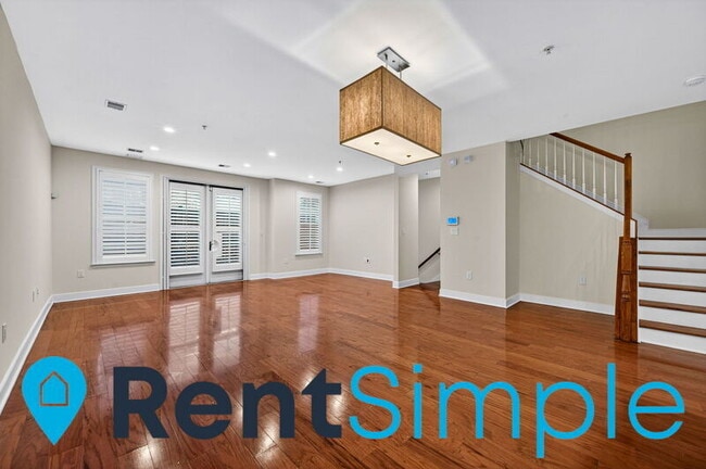 Building Photo - 1418 N Rhodes St