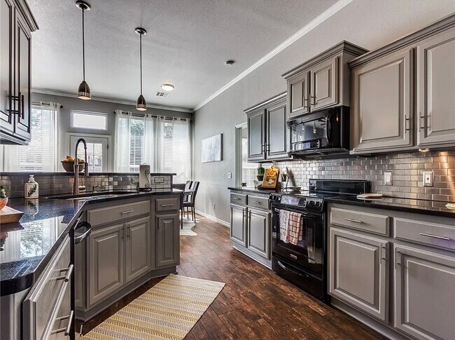 Building Photo - 10704 NW 32nd St