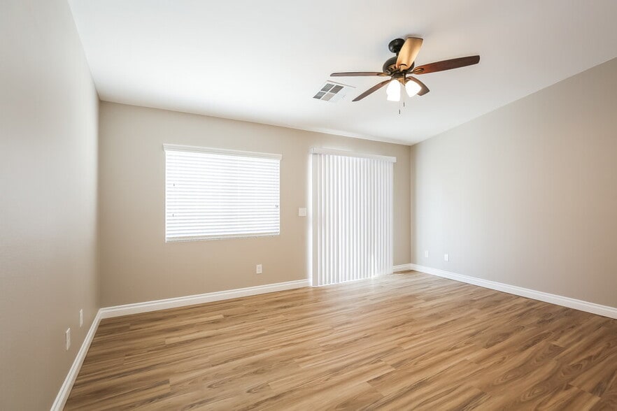 Building Photo - 5113 Pebble Rim St