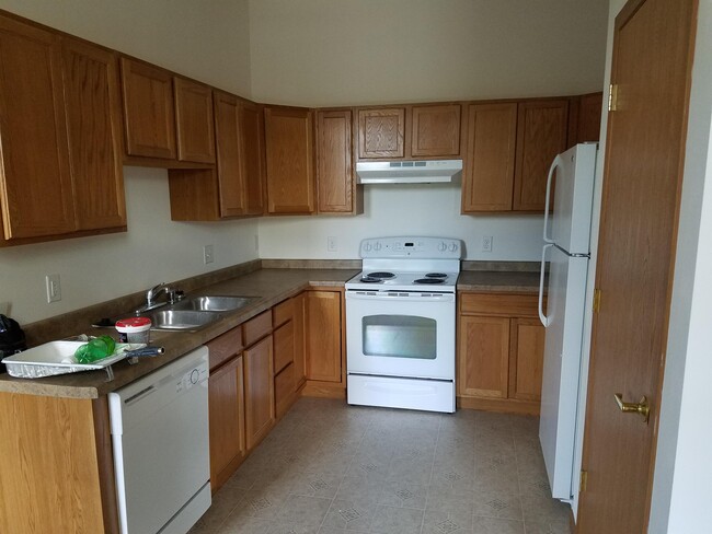 351 W Fulton St - 351 W Fulton St Edgerton WI 53534 | Apartment Finder