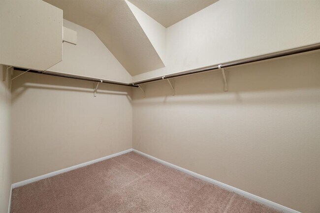 Building Photo - 2033 Mottey St