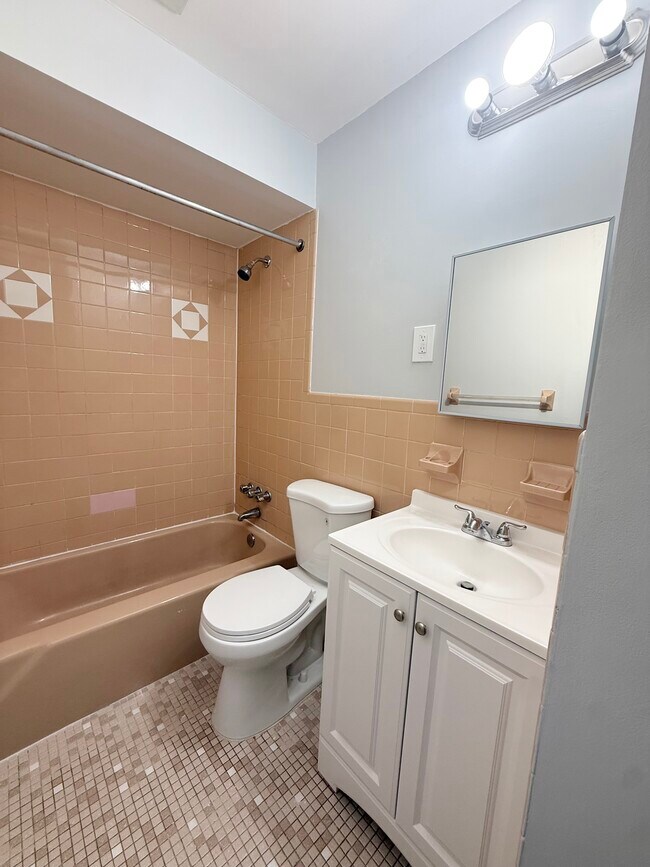 Building Photo - 2969 Four Towers Dr